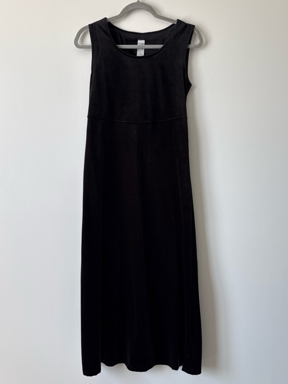 Vintage 90s black velvet sleeveless maxi dress size 8 (modern size small)